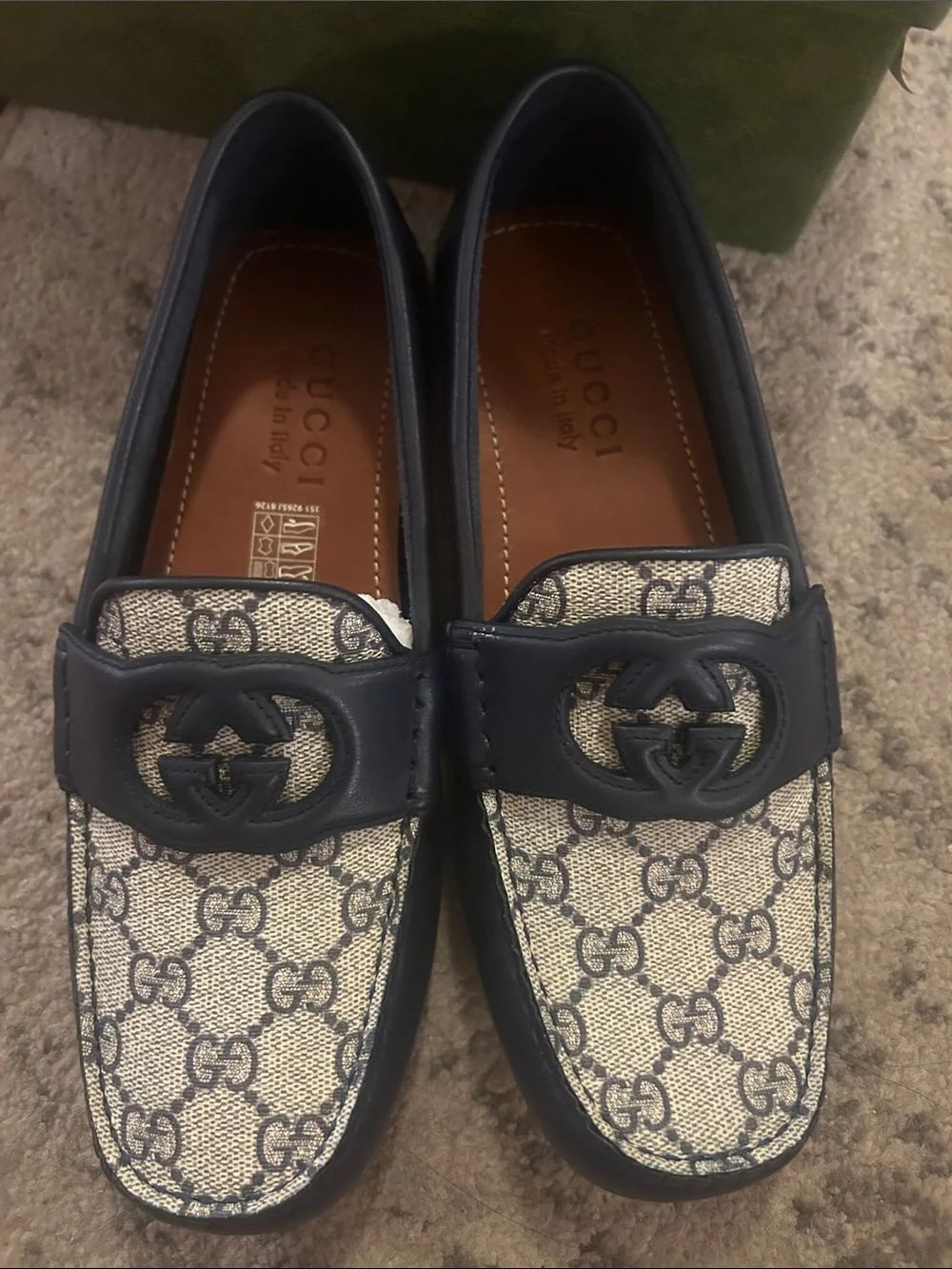 Gucci Interlocking G Logo Driving Loafer 730148